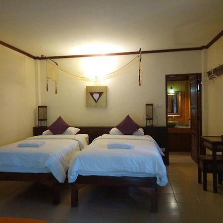 Baanwangnamkeaw Lodge Ban Hin Dat  Exterior foto